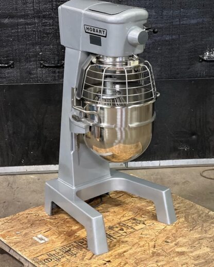 Hobart D300 30Qt Mixer with Bowl Guard - Rebuilt with Warranty! - Image 3